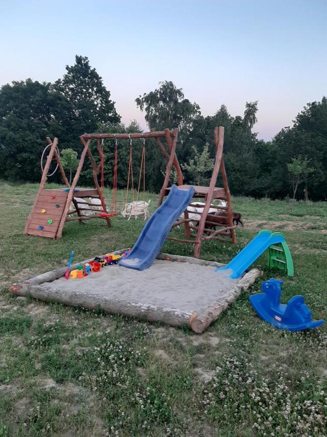 Vila Gosp. Agroturystyczne Stary Gaj Zerkowice Exteriér fotografie